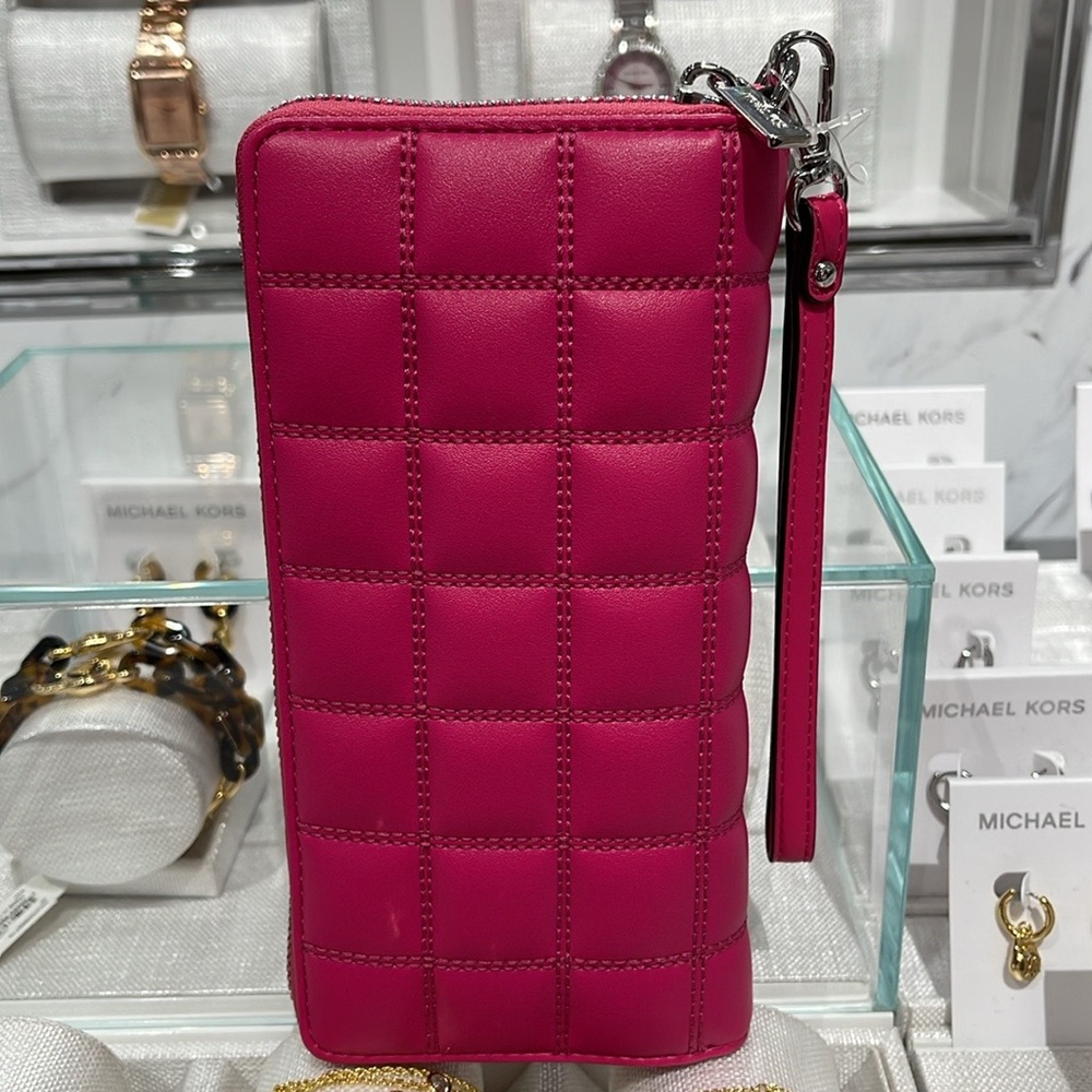 MICHAEL KORS
Continental Wristlet Phone Case Wallet
Dragonfruit
NWT - Picture 7 of 16